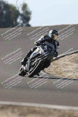 media/Nov-02-2025-Lets Ride (Sun) [[f7a3caa734]]/C Group/1240pm (Turn 2 Outside)/